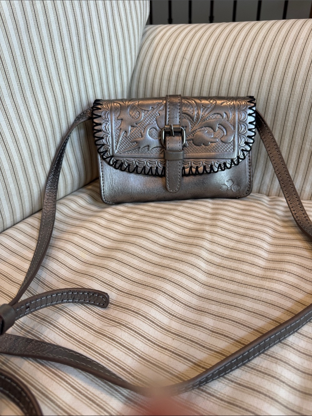 Patricia Nash metallic silver floral embossed convertible crossbody bag wallet